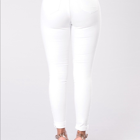 Jeans must go. Price negotiable must go - Picture 2 of 2